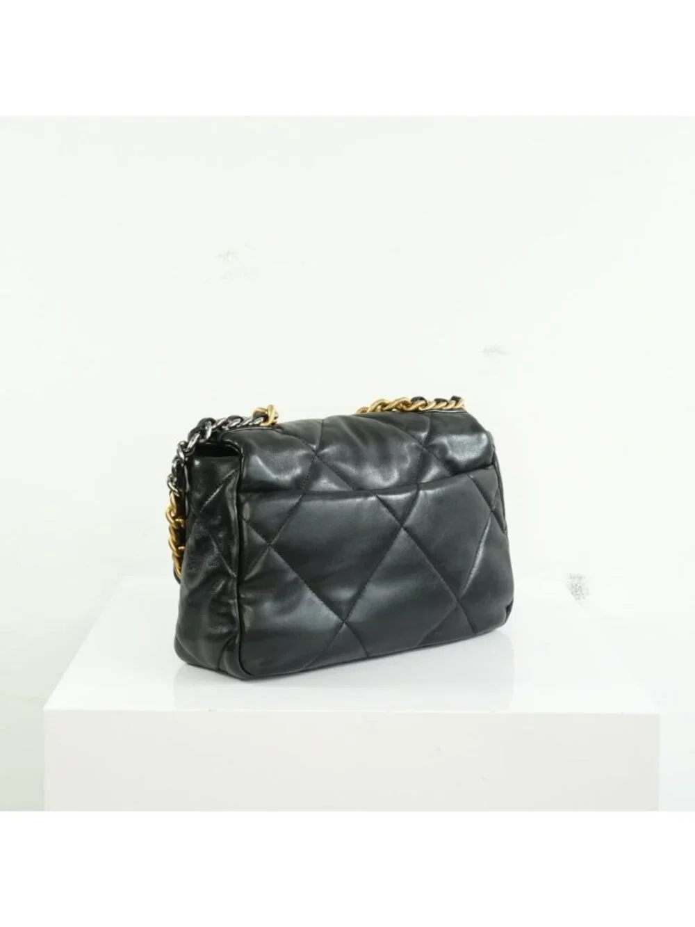 Chanel 19 Black Lambskin Medium Flap Bag Ful Set